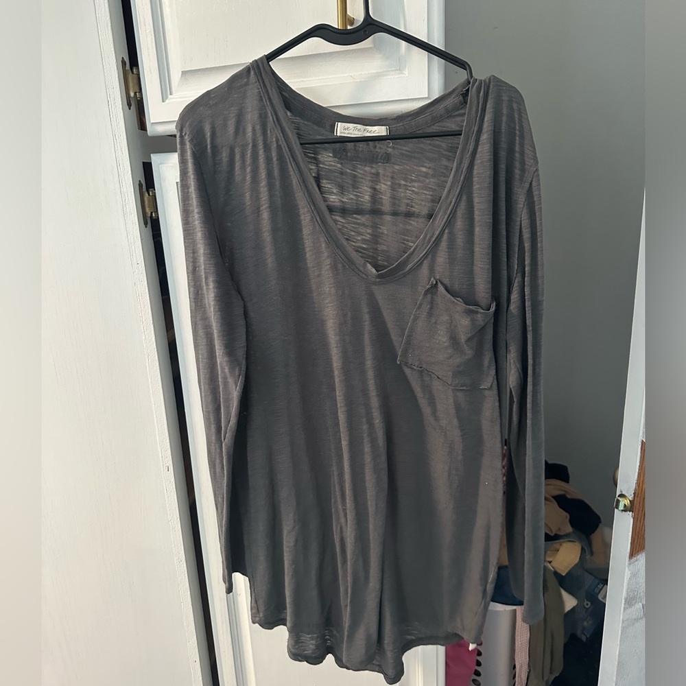 Nina V Neck Tee